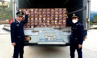 Nóng bắt giữ buôn lậu ma túy, pháo nổ từ Lào về Việt Nam