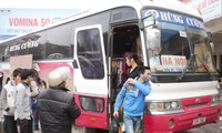Nhiều xe khách chạy đến bến xe Hà Nội đang tăng “chui” giá cước từ 20 đến 30% so với trước Tết