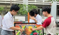 Một tiết học của Trường THPT Võ Văn Kiệt (quận 8, TPHCM) giúp học sinh nâng cao tinh thần làm việc nhóm. Ảnh: Nguyễn Dũng