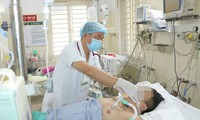 Điều trị bệnh nhân SXH tại Trung tâm Bệnh Nhiệt đới (BV Bạch Mai)
