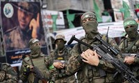 Chiến binh Hamas chiến đấu ở Gaza được dân chúng che chở