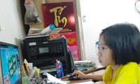 Trước mắt, Hà Nội yêu cầu các trường vẫn dạy học trực tuyến. Ảnh: Như Ý 