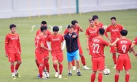 Đội tuyển Việt Nam tập luyện