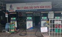 Cửa hàng xăng dầu DNTN Năm Hung ở Sóc Trăng hết xăng. ẢNH: T.Q 