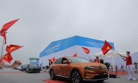 Sự kiện xuất khẩu lô xe điện đầu tiên do Việt Nam làm chủ và sản xuất mở ra kỷ nguyên mới cho ngành công nghiệp ô tô nước nhà. Ảnh: TTXVN
