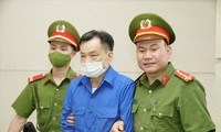 Những tình tiết &apos;bất ngờ&apos; xét xử vụ án cựu Chủ tịch UBND tỉnh Bình Thuận