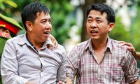Ông Võ Mạnh Cường (trái) và Nguyễn Minh Hùng trong lần tòa xử án trước đây. Cả 2 ông này đều bị quy là cùng chủ mưu cầm đầu vụ án. Ảnh: Tân Châu