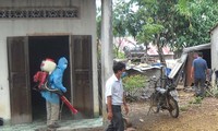 Phun hóa chất khử khuẩn tại xã Ya Xiêr, huyện Sa Thầy, tỉnh Kon Tum 
