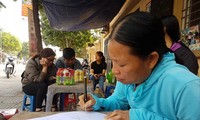 Một người dân thôn Đục Sơn ký đơn kêu cứu gửi cơ quan chức năng