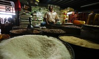Nạn tích trữ và chính sách hạn chế xuất khẩu có thể gây nên khủng hoảng lương thực 