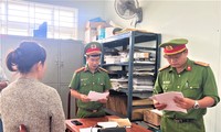 Nợ hơn 5 tỷ, người phụ nữ giả mạo cán bộ ngân hàng để lừa đảo