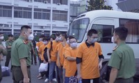 TPHCM trục xuất 12 người Trung Quốc nhập cảnh trái phép 