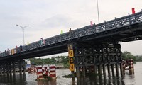 Sà lan va chạm trụ cầu An Phú Đông: Cấm xe ô tô lưu thông để kiểm định, sửa chữa