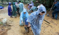 Ấm áp tình nguyện Đà Nẵng mang Tết sớm đến người dân