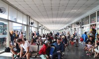 Sân bay, bến xe Đà Nẵng tấp nập hành khách trong ngày nghỉ lễ
