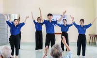 Tuổi trẻ Đà Nẵng khởi động chiến dịch mùa hè xanh, đến với bệnh nhân, người già neo đơn 