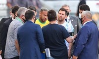 Lionel Messi bực tức với cảnh sát Brazil