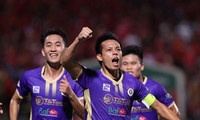 HLV Chu Đình Nghiêm &apos;hết phép&apos;, Hải Phòng thua trận đầu tiên ở V.League 2022