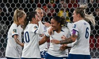 Đánh bại Trung Quốc 6-1, tuyển nữ Anh toàn thắng vòng bảng