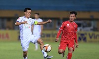Bị treo giò 8 trận, Văn Quyết vẫn giành Vua phá lưới nội V-League 2023