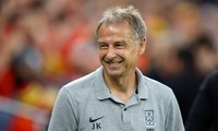 HLV Klinsmann bị ép quay trở lại Hàn Quốc làm việc