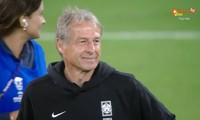 HLV Klinsmann mỉm cười khó hiểu khi Hàn Quốc thua sốc Jordan