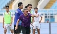 HLV Troussier: &apos;Muốn đi World Cup, Việt Nam cần 20 Hoàng Đức hoặc 20 Việt Anh&apos;