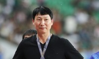HLV Kim Sang-sik khen ngợi tuyển Việt Nam sau trận thua Iraq