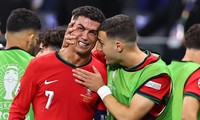 Ronaldo giải thích lý do bật khóc nức nở sau khi sút trượt phạt đền trước Slovenia