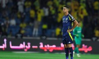 Ronaldo bất lực nhìn Al Nassr thảm bại trước Al Hilal, tiếp tục vô duyên ở Saudi Arabia