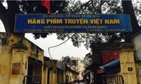Tình trạng của Hãng phim truyện Việt Nam trước khi Chủ tịch bị hoãn xuất cảnh