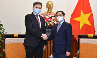 Đề nghị Ba Lan hỗ trợ bảo hộ công dân Việt Nam sơ tán từ Ukraine