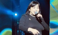 Park Bom tăng cân bất thường 