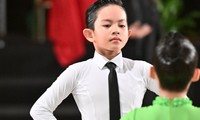 Điệu nhảy giúp con trai Khánh Thi - Phan Hiển đoạt HCV ở giải thế giới