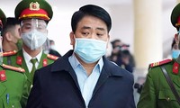 Vợ ông Nguyễn Đức Chung vắng mặt trong phiên toà xét xử chồng 