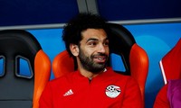 Salah bất ngờ ngồi dự bị cả trận.