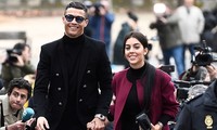Ronaldo và Georgina Rodriguez hớn hở rời phiên tòa ở Madrid