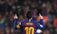 Lionel Messi ăn mừng bàn thắng trước Real Valladolid