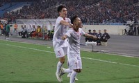 U23 Việt Nam vỡ òa với bàn thắng ở phút bù giờ. Ảnh: Duy Phạm