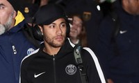 Neymar trả giá đắt vì xúc phạm trọng tài