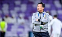 HLV Sirisak Yodyardthai từng thua HLV Park Hang Seo ở King's Cup 2019