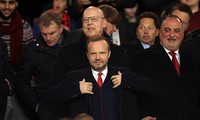 Ed Woodward và một trong các chủ sở hữu M.U, Avram Glazer