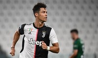 Ronaldo 2 lần cứu nguy, Juventus đến gần ngôi vương Serie A