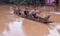 Từ rốn lũ sau vỡ đập thủy điện Lào: Bùn phủ đỏ Attapeu