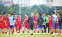 Ðội tuyển Việt Nam sẽ tập trung sớm để chuẩn bị cho Vòng loại cuối World Cup 2022 nếu V-League không thể khởi tranh. Ảnh: Anh Tuấn