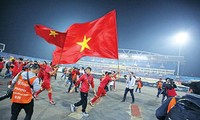 Sau 10 năm chờ đợi, bóng đá Việt Nam một lần nữa đăng quang tại AFF Cup 2018 sau trận chung kết lượt về trên sân Mỹ Đình. Ảnh: Như Ý