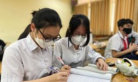 Học sinh lớp 9 tại Hà Nội đang ở giai đoạn học căng thẳng chuẩn bị cho kỳ thi vào lớp 10 sắp tới. Ảnh: Quỳnh Anh