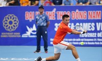 Lý Hoàng Nam bảo vệ thành công HCV quần vợt đơn nam. Ảnh: Như Ý
