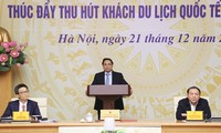 Thủ tướng Phạm Minh Chính chủ trì Hội nghị thúc đẩy thu hút khách du lịch quốc tế vào Việt Nam Ảnh: Nhật Minh