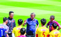 Đại sứ Nicolas Warnery cho biết HLV Philippe Troussier đã nghĩ về mục tiêu đưa Việt Nam tới World Cup 2026 từ khi còn dẫn dắt U19. Ảnh : VFF